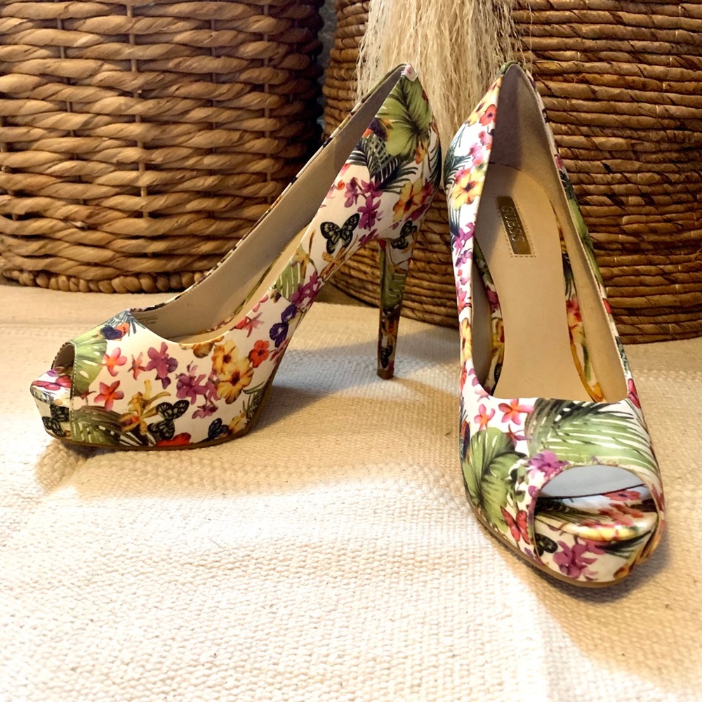 Guess open toe pumps